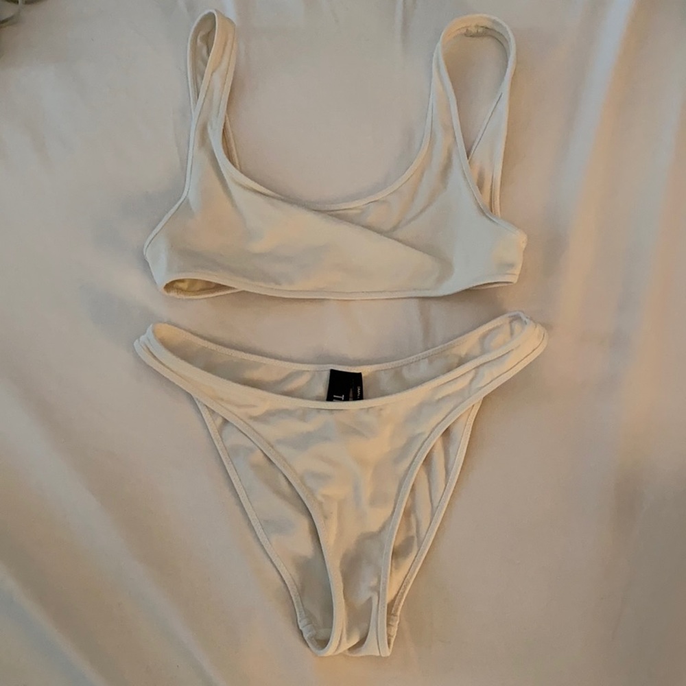 Triangl Bikini